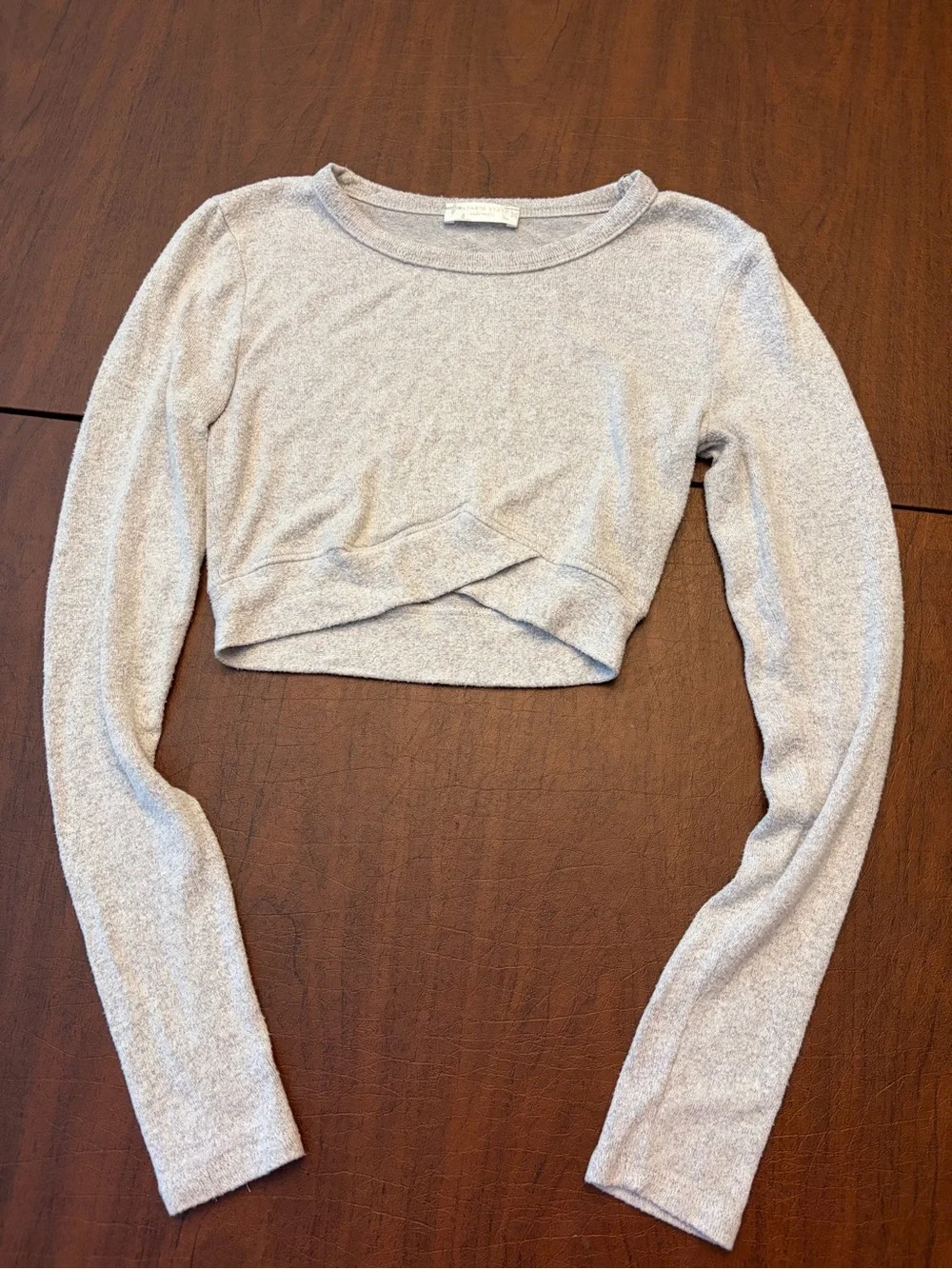 Altar'd State Light Heather Gray Cropped Cross-Front Long Sleeve Top